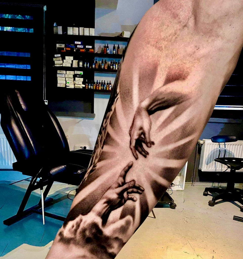 tattoo kadıköy,ankara tatto,tatto ankara,tattoo.murat karabüyük,tunalı tattoo,cayyolu tattoo,istanbul tatto kalıcı dövme ressam murat karabüyük ümraniye 1 marmara üniversitesi karakalem portre çizim doktor 43